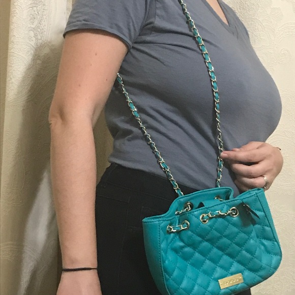 NWT Bebe Chelsea Mini Crossbody Bag MSRP $59 - Picture 4 of 5